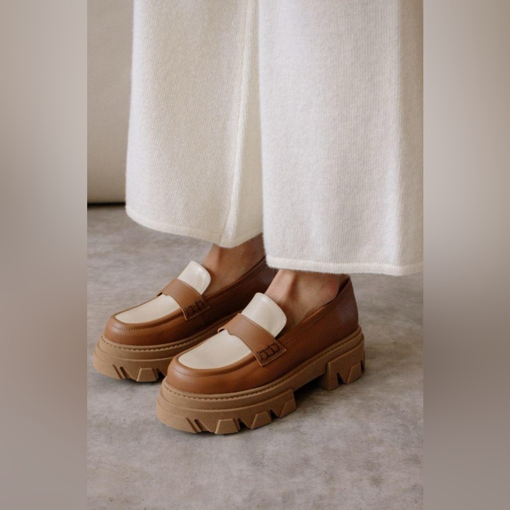 ALOHAS Trailblazer‎ Bicolor Leather Loafers size EU 39